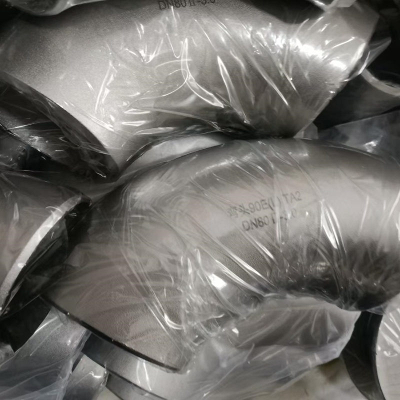 Titanium B862 LUOKAN 2 KIINNIKKEET | ANSI B16.9 90D/45D KYYNÄRÄT, TEES, SUUNNITIN, HITSATTU KAULUS